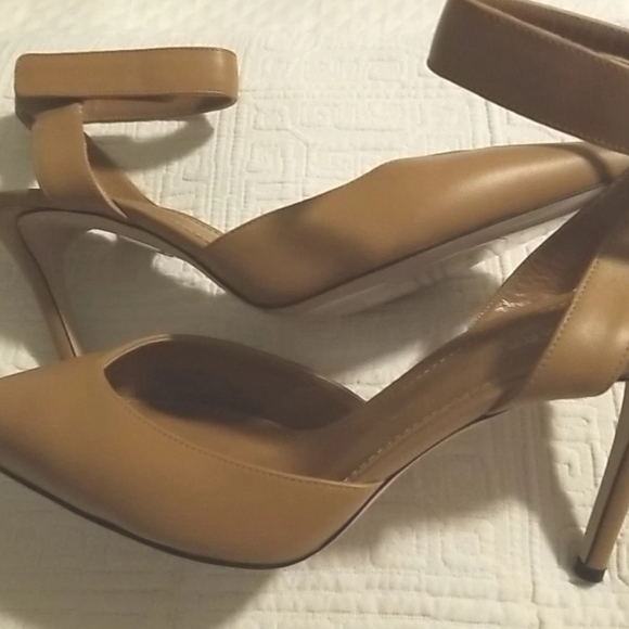 Tamara Mellon Camel Ankle Strap Heels - Picture 5 of 5